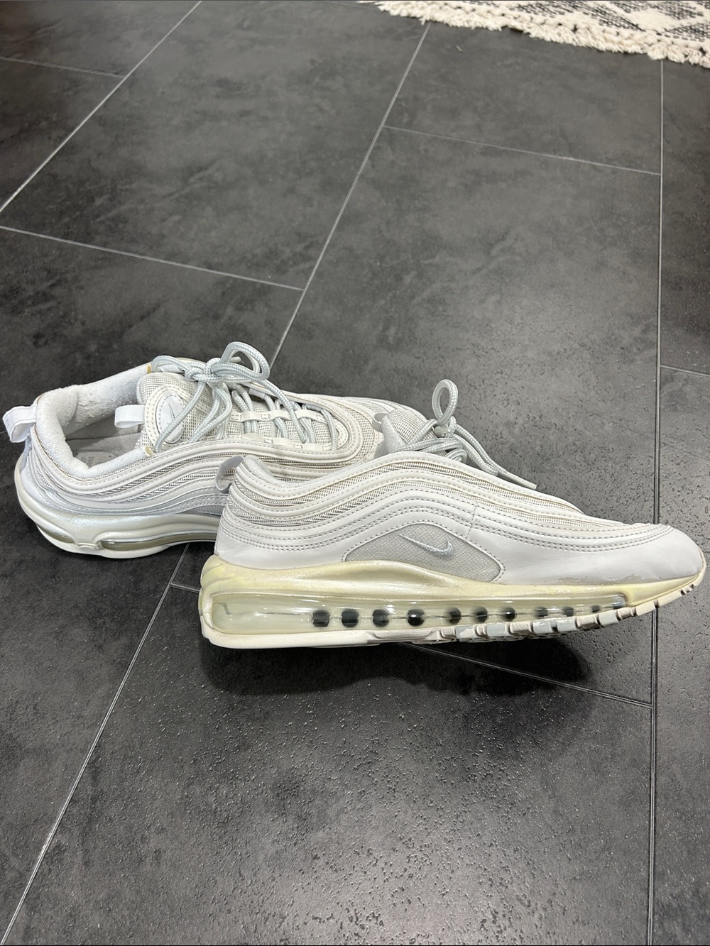 White Nike Air Max 97 - Picture 3 of 7